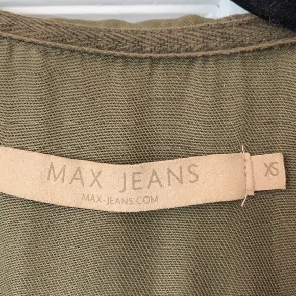 Utility Vest - Picture 2 of 2